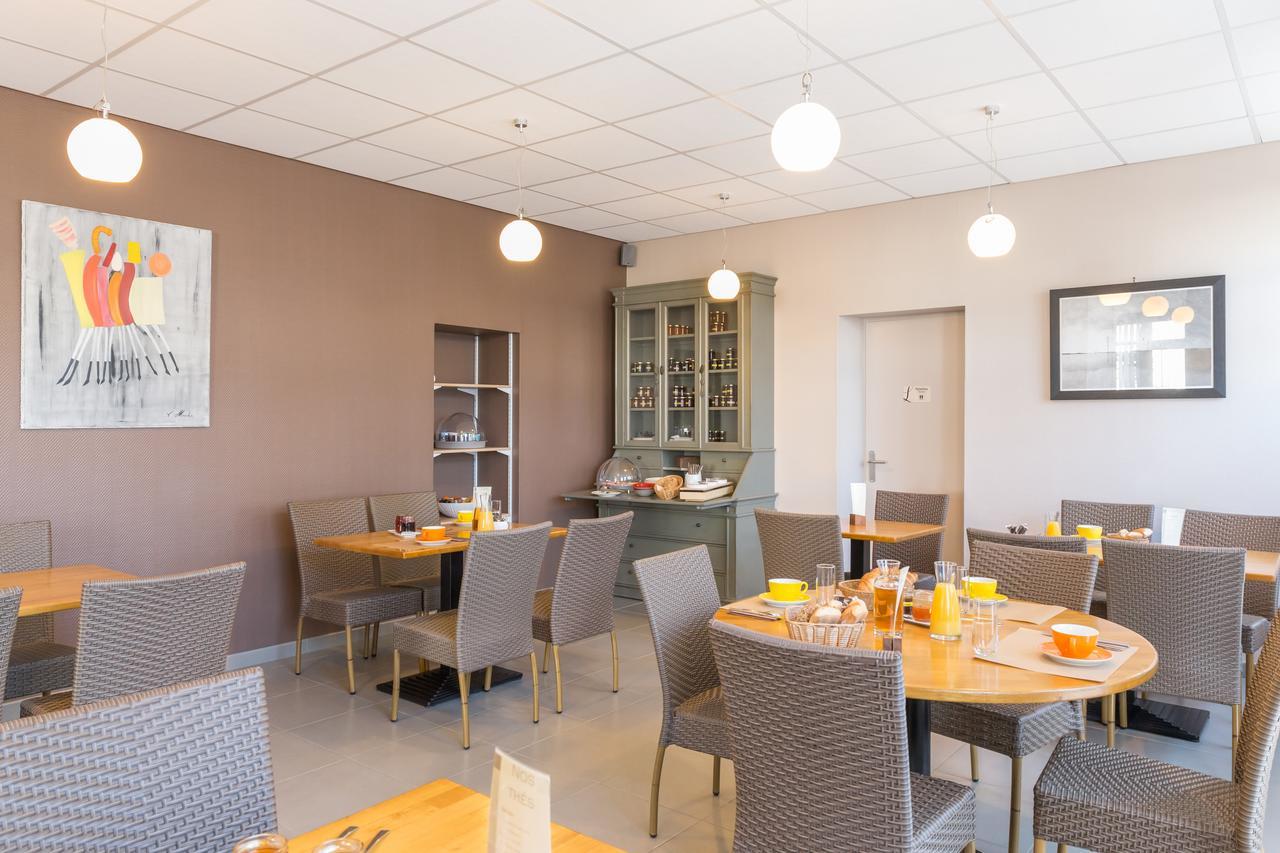 Hotel De La Gare Thouars Esterno foto