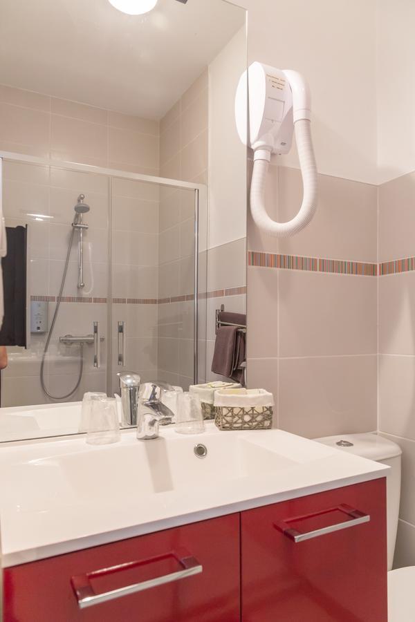 Hotel De La Gare Thouars Esterno foto