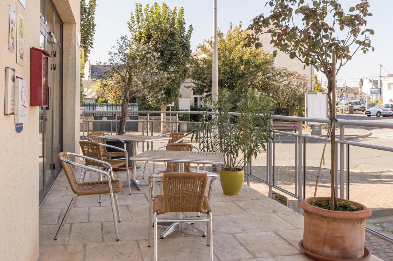 Hotel De La Gare Thouars Esterno foto